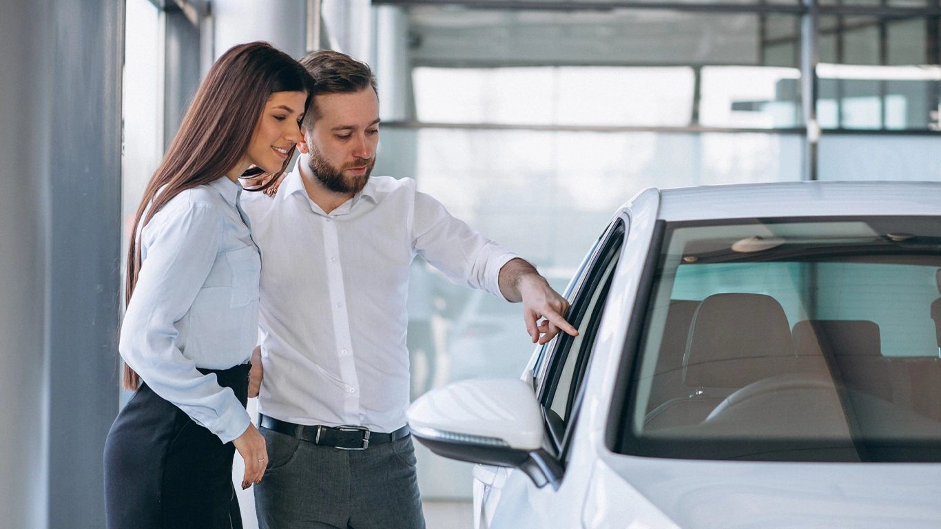 Soni Auto Market team helping a customer
